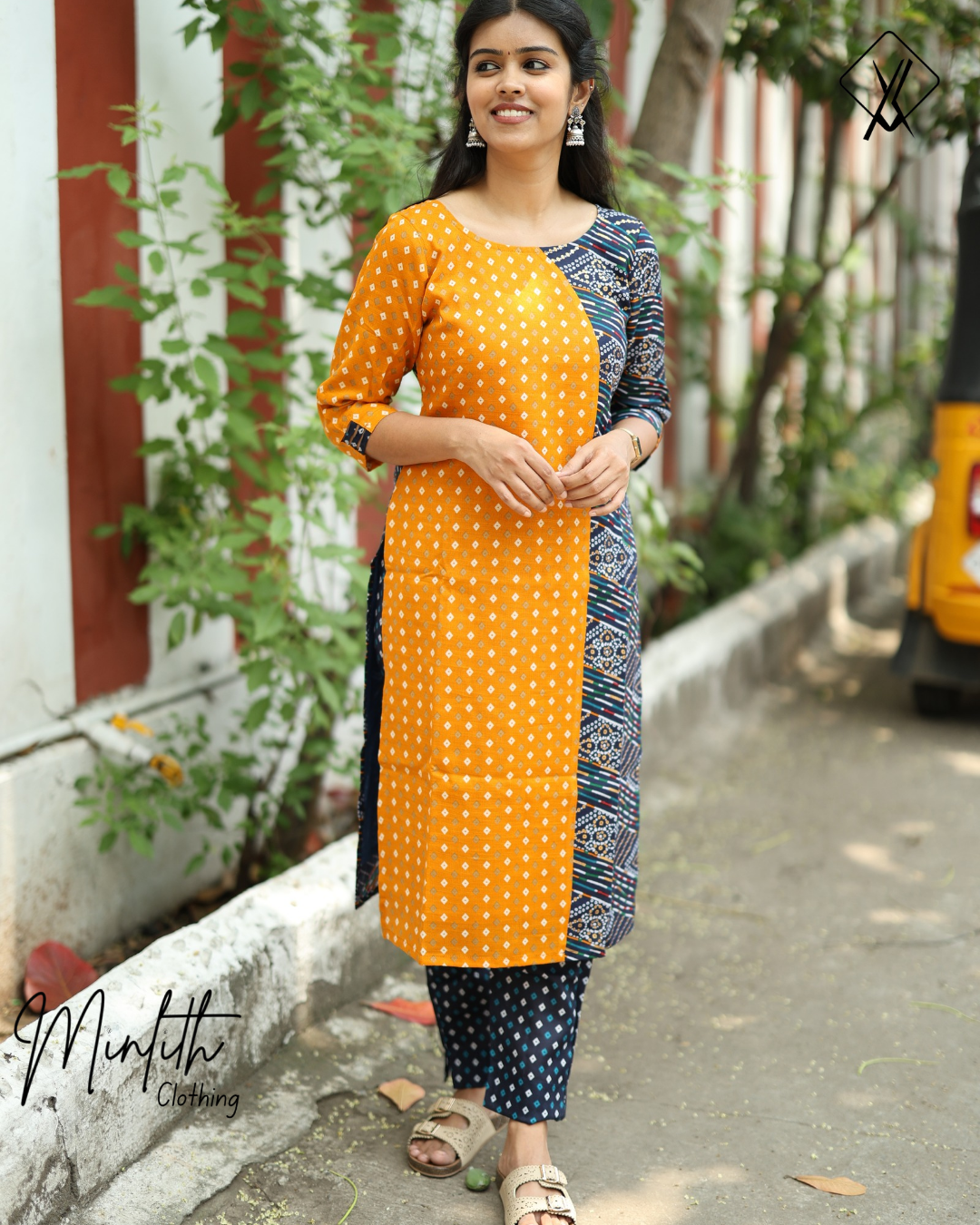 SUNY -Dot And Cross Pattern Kurti Set