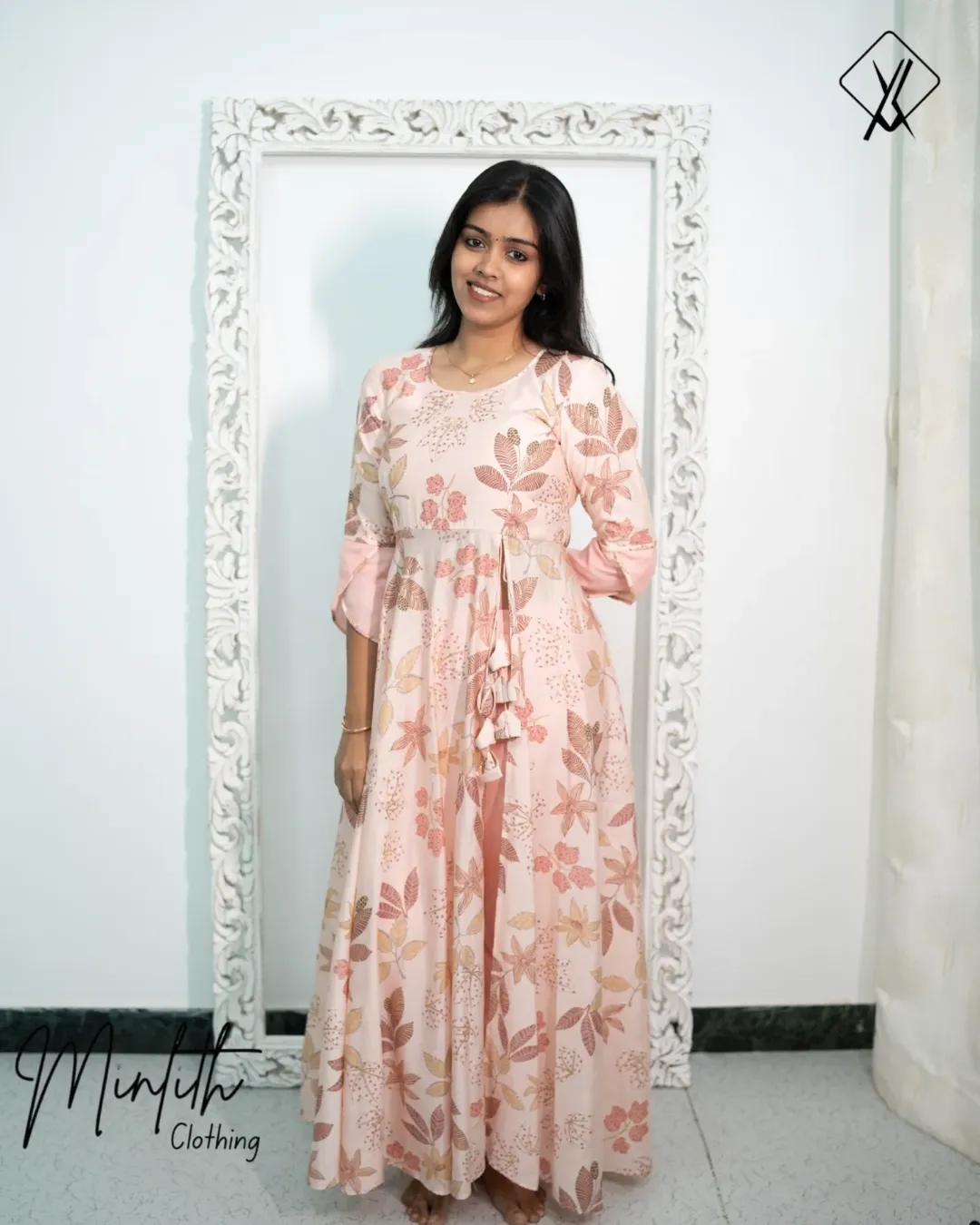 IRIS-Floral Pattern Kurti set