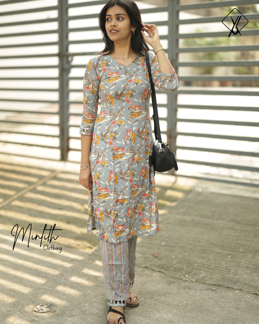 ARIA- Rayon V-Neck Kurti Set (Grey)