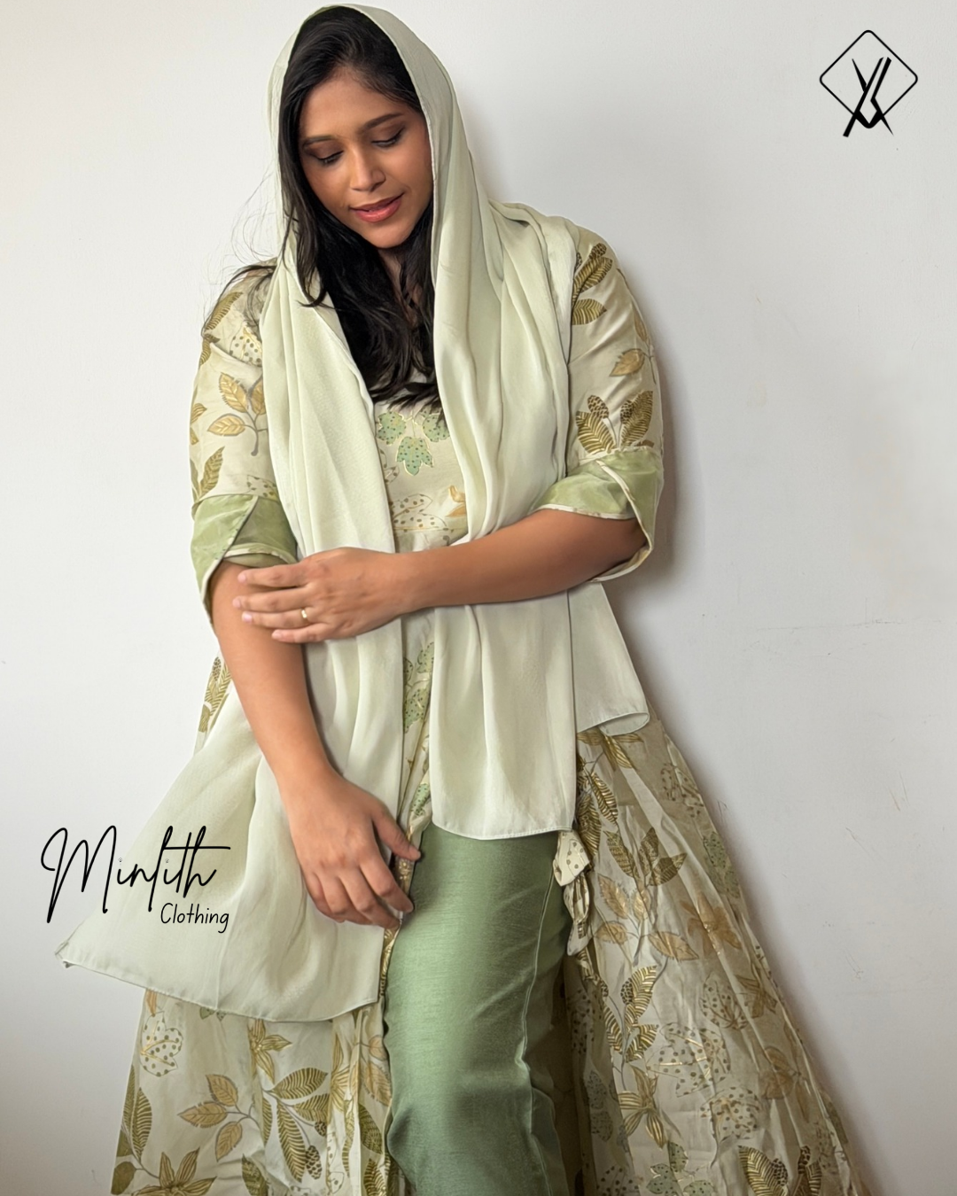 IRIS-Floral Pattern Kurti set